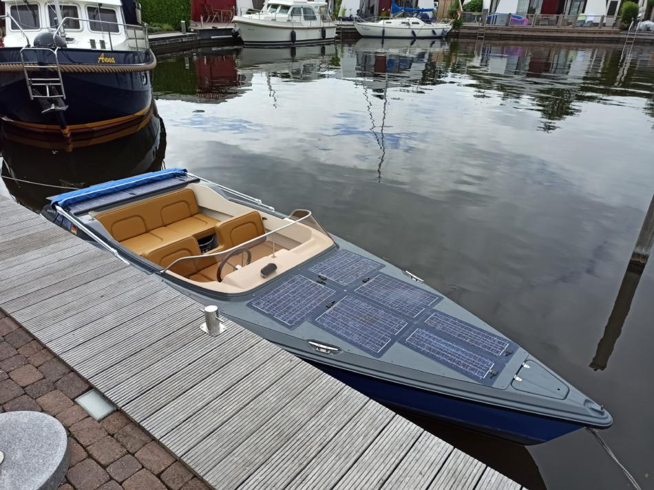 checkboot.com-elektro-solarboot-aquawatt-550