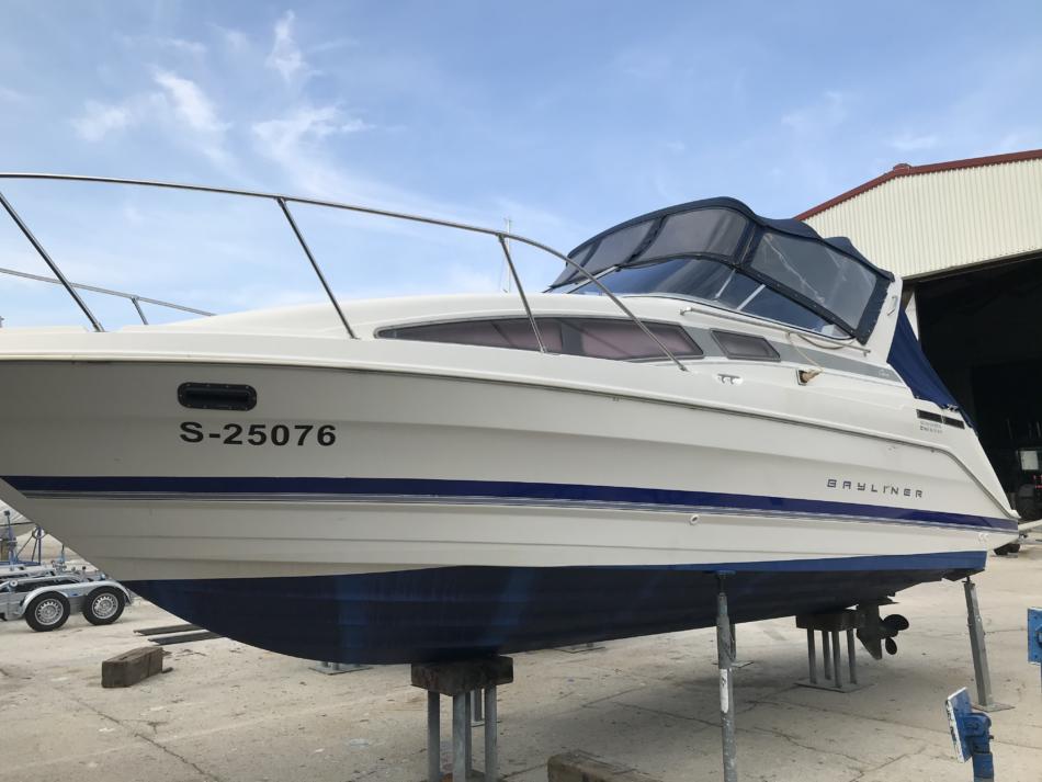 bayliner-2855