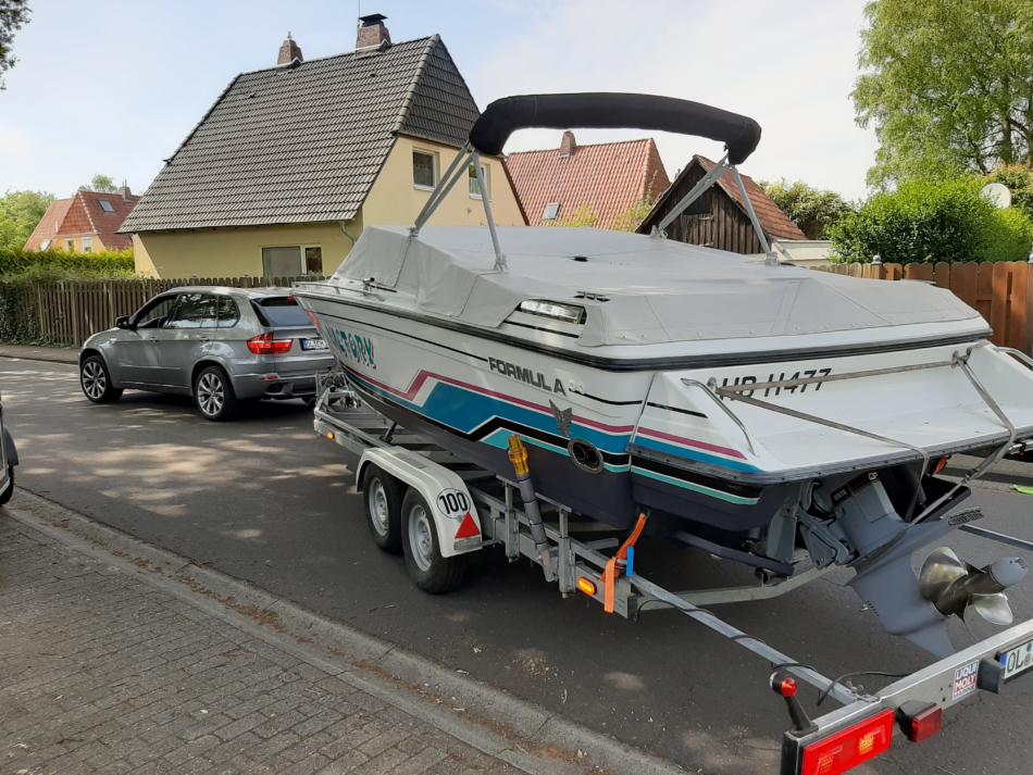 formula-242-ls-motorboot-mit-trailer-sportboot-speedboot-74l-v8-penta-duoprop