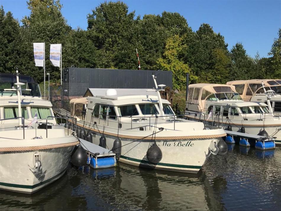 motoryacht-linssen-grand-sturdy-40-9-sedan