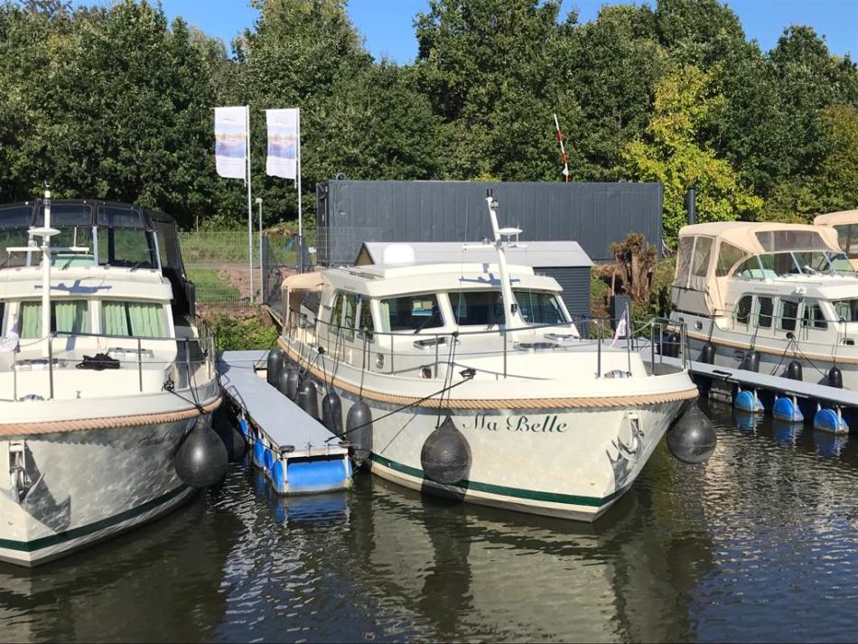 motoryacht-linssen-grand-sturdy-40-9-sedan