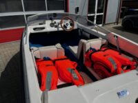 motorboot-sportboot-inkl-aussenborder-und-trailer