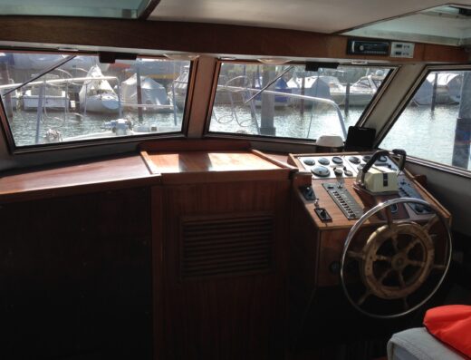 Motorboot Apollo 32