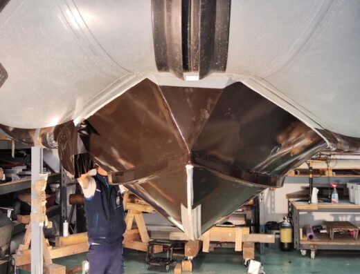 Antifouling Für Schlauchboote und RIB Fouling Release System