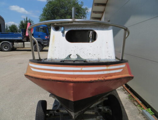 Bastler Stahlboot entkernt 6 m mit Hafentrailer
