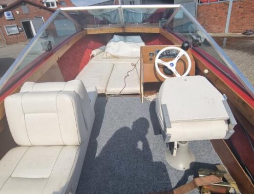 Bateaux Saphir 560 GT