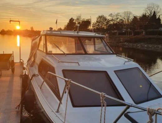 Bayliner 2452 Ciera Express 260 PS