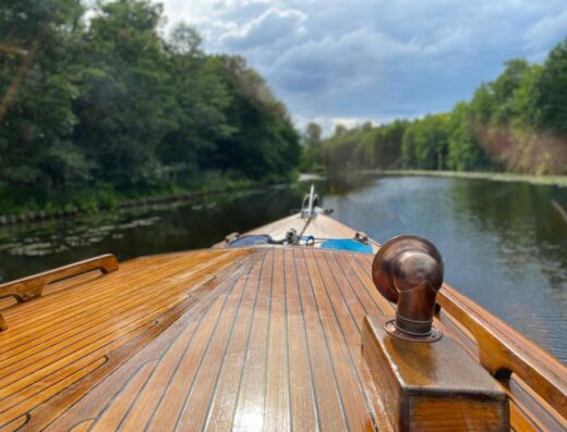 Bootsurlaub Yacht Hausboot mieten Loungeboot Sloep