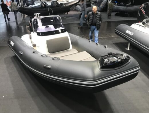 Brig Eagle 5 & Yamaha 90PS V-Max