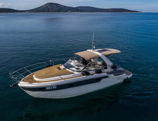 Bavaria 32 Sport – Dora