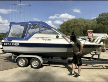Bayliner 1952 Capri