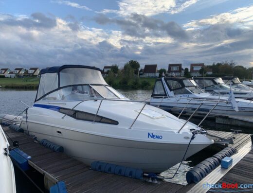 Bayliner 2355