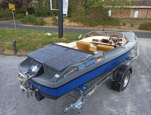 Elektro-Solarboot Aquawatt 550