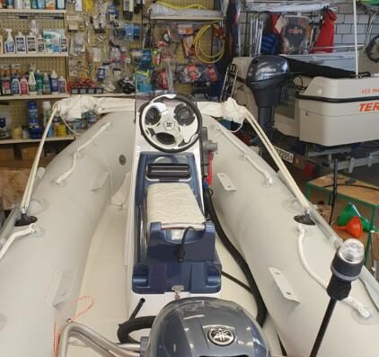 Festrumpfschalenboot