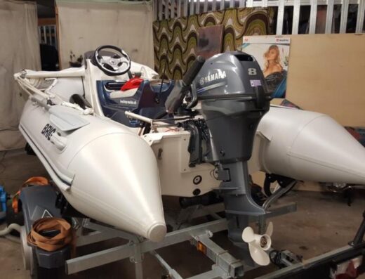 Festrumpfschalenboot