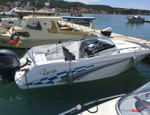 GALIA 630 Sundeck mit 200 PS Yamaha, Edelstahltrailer