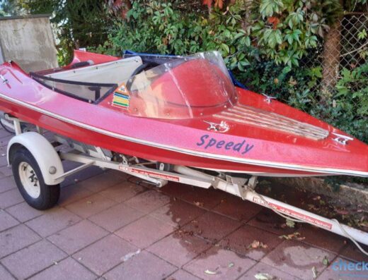 Kunststoffboot