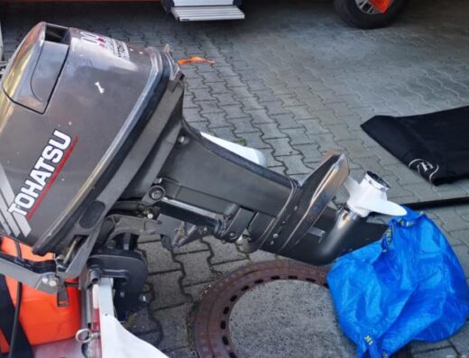 Motorboot / Schlauchboot mit 10 PS Motor