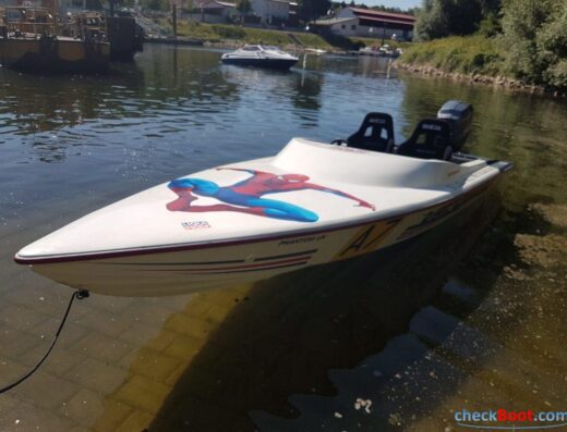 Phantom 18 Motorboot mit Straßentrailer auch Tausch
