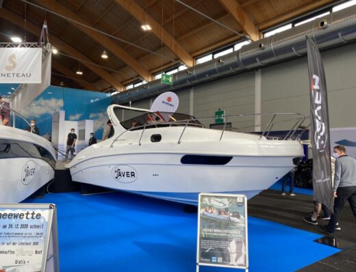 Saver 830 Cabin Motor Yacht