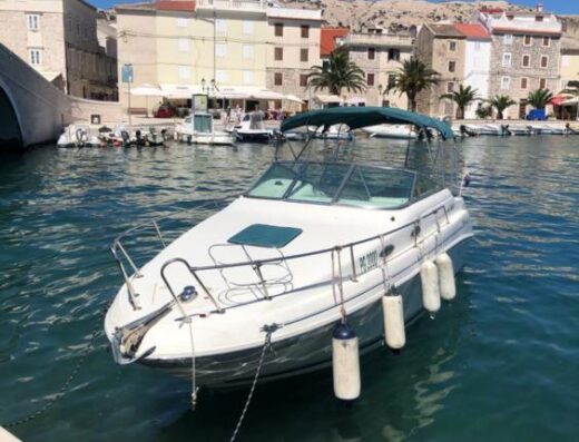 Sea Ray 240 Sundancer – Liegeplatz: Pag, Kroatien