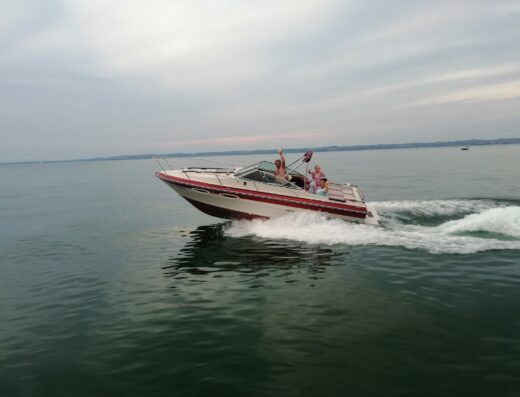 Sea Ray Monaco 210