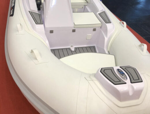 Selva Schlauchboot Festrumpf