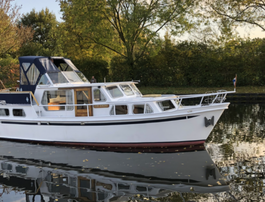 Stahlkajütboot   Pedro kruiser AK 1000