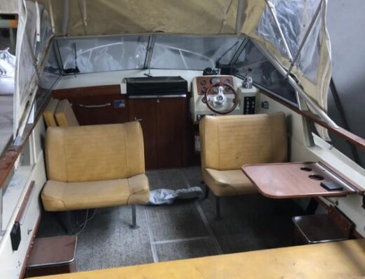Windy 24 Motorboot Klassiker zum Herrichten oder Ausschlachten