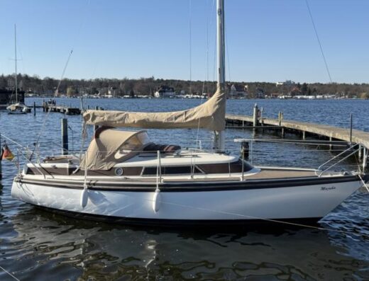 Delanta 78 mit Trailer, ggf. mit Liegeplatz im Wannsee