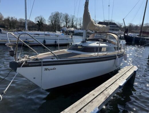 Delanta 78 mit Trailer, ggf. mit Liegeplatz im Wannsee