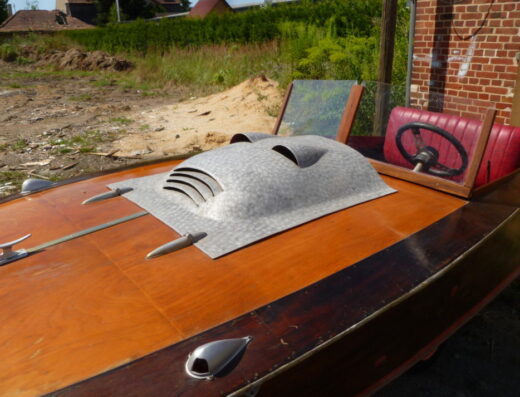 Holz sportboot Eigenbau Wartburgmotor ca1920-1930
