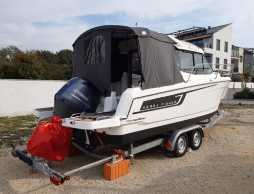 Merry Fisher 695