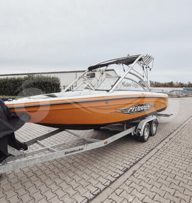 Moomba/Mobius Sportboot