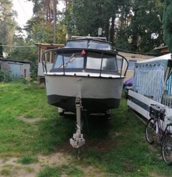 Motor kajütboot