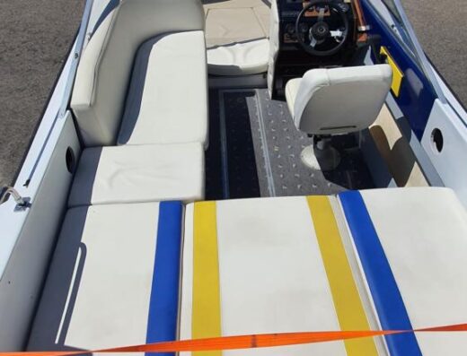 Motorboot der Marke Saphir inkl. Trailer