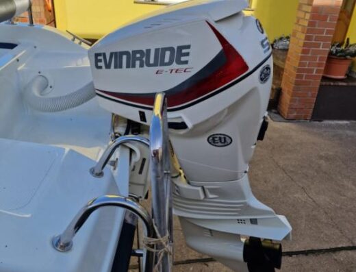 Motorboot
