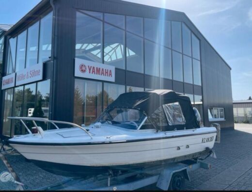 Motorboot