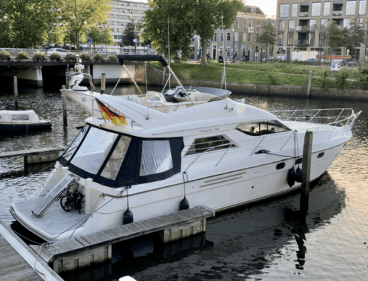Princess Fly 15 Meter – 3 Kabinen, feste Treppe, große  Badeplattform
