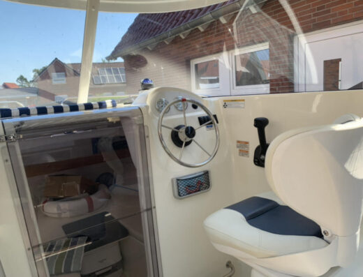 QuickSilver 530 Pilothouse