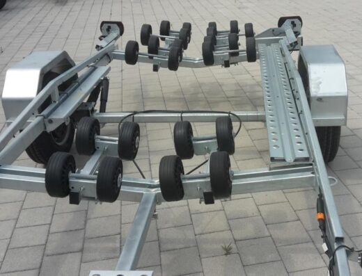 Respo Trailer 1800 Kg Multiroller klappbare Rückleuchten