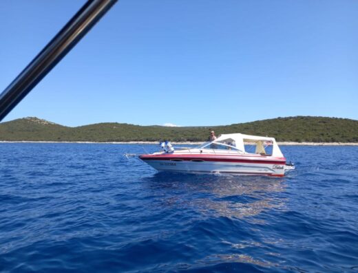 Sea Ray 210cc Monaco