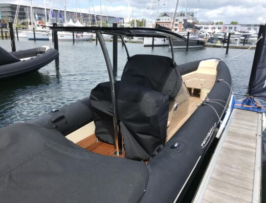 Technohull 999 SeaDNA & 800PS