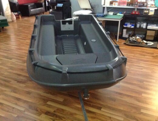 Whaly 270 inkl Trailer Harbeck / Ruder / Ruderdollen / Vorfracht / MwSt  Lagerräumung