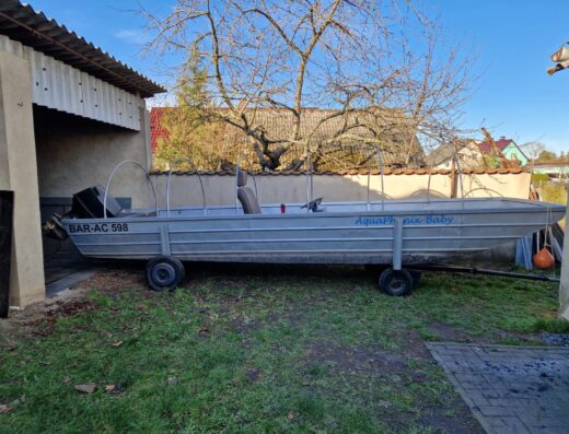 Zweikieler Aluminium Boot