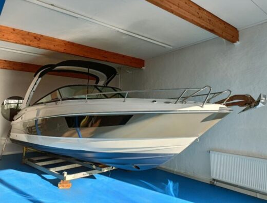 Viper 263 mit Liegeplatz