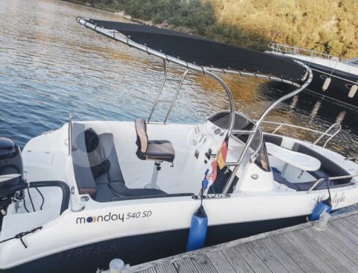 checkBoot - Home 7 12 Motorboot MONDAY 540 SD