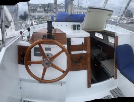 Mallard Etendard Ketch mit Liegeplatz