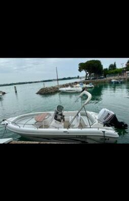 Motorboot SELVA motor