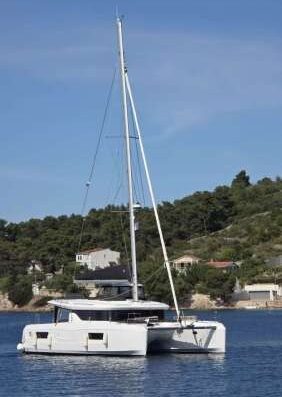 Lagoon 43
